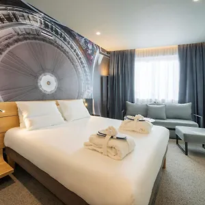 Hotel Novotel 20 Belleville Paris