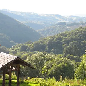 Domaine Du Randier Hébergement de vacances Ferrières-sur-Sichon