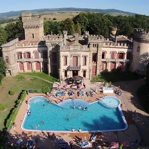 Chateau-camping La Grange Fort, 63500 Camping Les Pradeaux